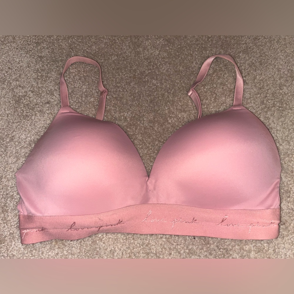 PINK‎ Victoria's Secret Light Pink Bra